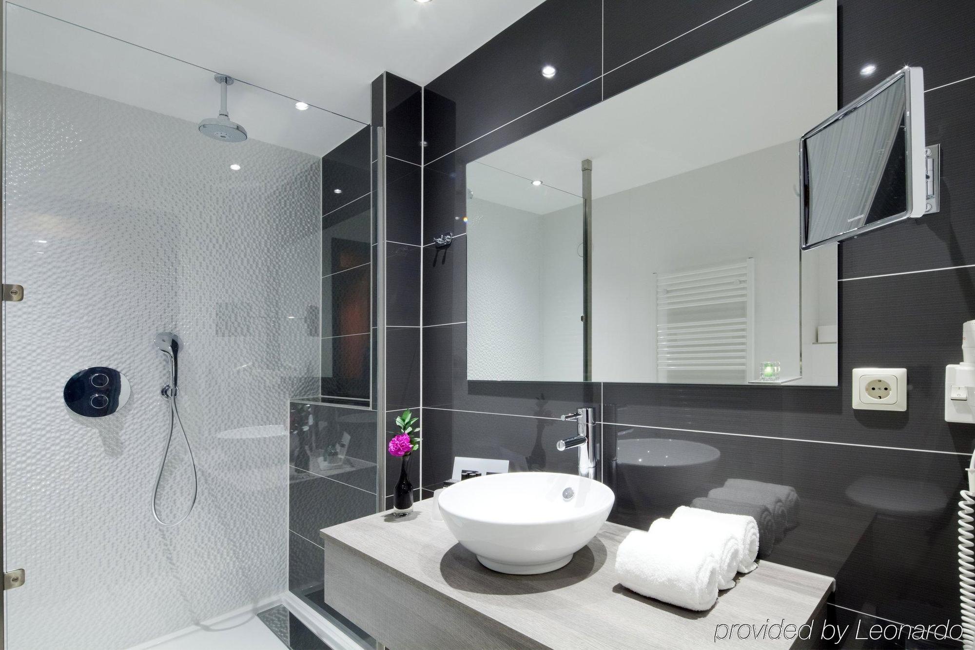 וירינגרוורף Van Der Valk Hotel Wieringermeer מראה חיצוני תמונה