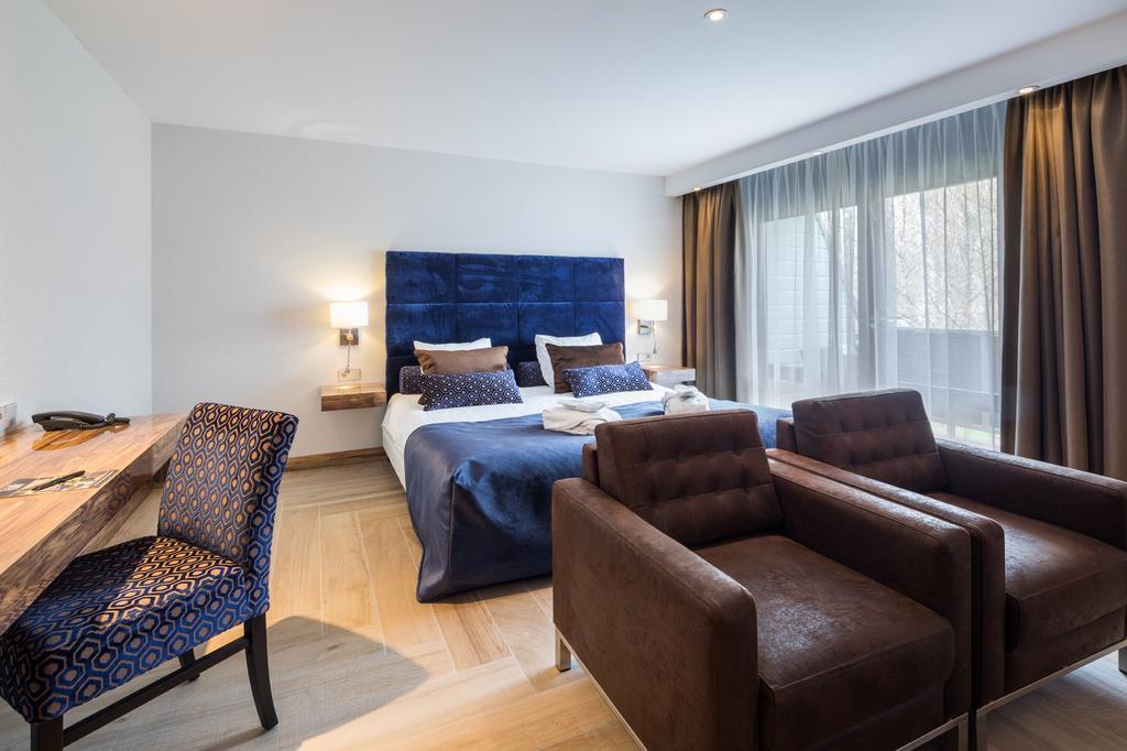 וירינגרוורף Van Der Valk Hotel Wieringermeer מראה חיצוני תמונה