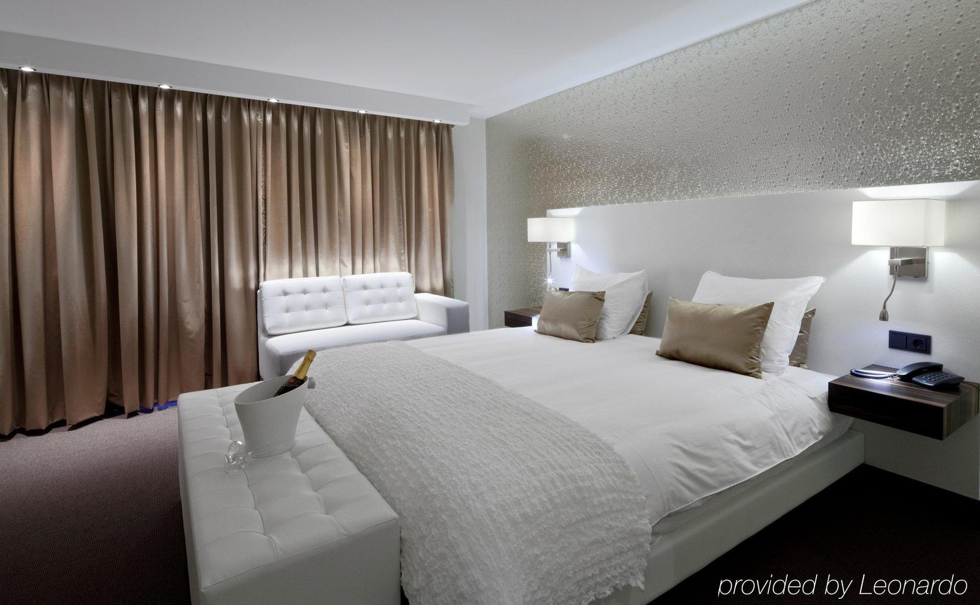 וירינגרוורף Van Der Valk Hotel Wieringermeer מראה חיצוני תמונה